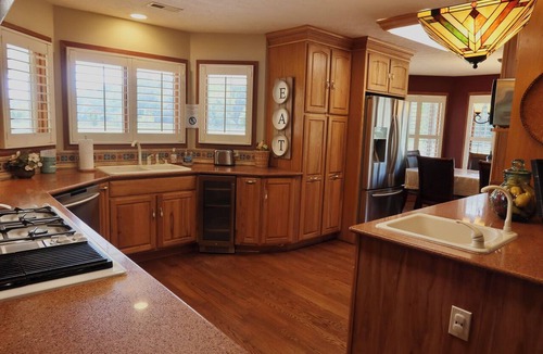 Lanexa House | America's 250 Stay-Premier Home w/POOL by Busch Gdns, Water Country USA, Wmbg