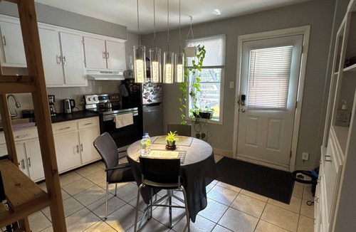 Villeray—Saint-Michel—Parc-Extension Apartment | Apartment for rent in Montreal