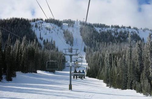 Okanagan-Similkameen Apartment | Apex Lookout Hiking Basecamp with Hot Tub
