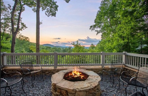 Ridges Over the Lake Cabin | Aska Bliss | Mountain Retreat in Aska Adventure Area
