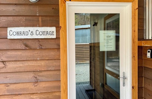Bramwell Cabin | ATV TrailCamp: Conrad's Cottage- Just seconds from the HMT Pocahontas Trailhead!