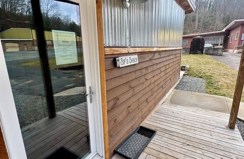 Bramwell Cabin | ATV TrailCamp: Sip's Shack- Just seconds from the HMT Pocahontas Trailhead!