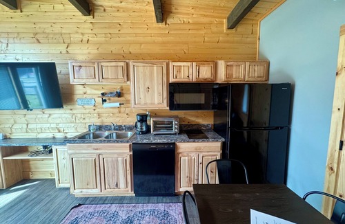 Bramwell Cabin | ATV TrailCamp: W.T.'s Dive- Just seconds from HMT Pocahontas Trailhead!