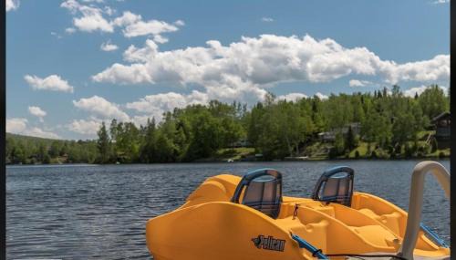 Riviere-a-Pierre Ski Chalet | Au Petit Cap Vert
