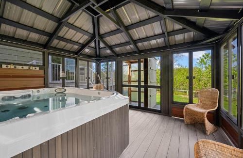 Riviere-a-Pierre Ski Chalet | Au Petit Cap Vert