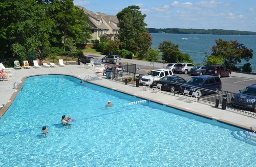 Salem Condo | Availability for Clemson Move-Ins! Lakeview 2 BDR-2 1/2 Bath Condo Keowee Key