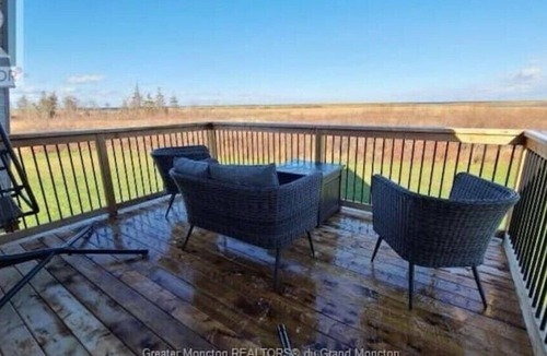 Cap-Pele House | Beach Wood Chalet in Cap-Pelé, NB