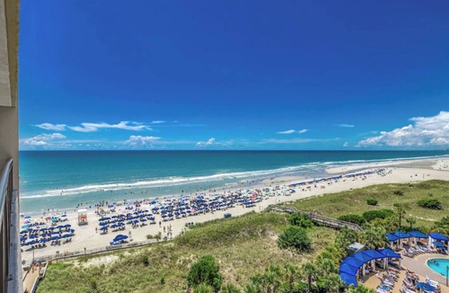 Windy Hill Hotel | Beachfront Condo | Pools & Swim-Up Bar | Near Golf & Shops