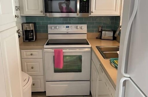 Briarcliffe Acres Apartment | Beautiful 1 Bedroom Condo in Ocean Creek
