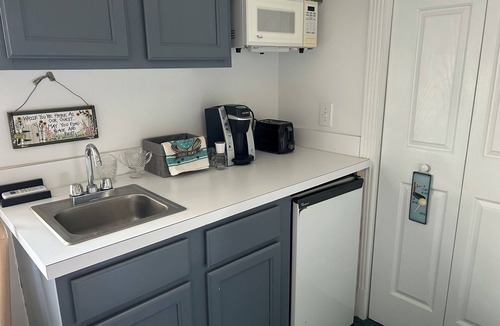 Calabash Condo | Beautiful 1-bedroom studio located at Brunswick Plantation Golf Resort, Calabash
