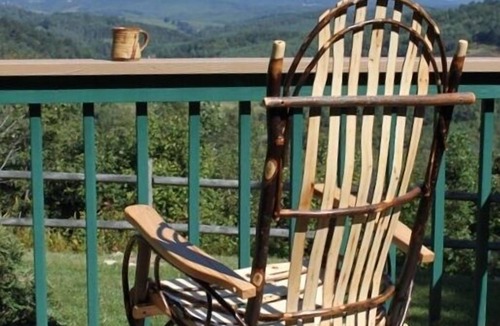 Fleetwood Cabin | Beautiful 3 bed/2 bath ranch chalet cabin: Boone area on 6 acres -amazing views!