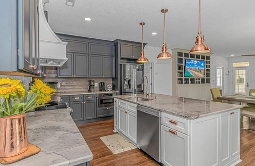 Murrells Inlet House | Beautiful 3-bedroom house in Murrells Inlet with hot tub - close to EVERYTHING!