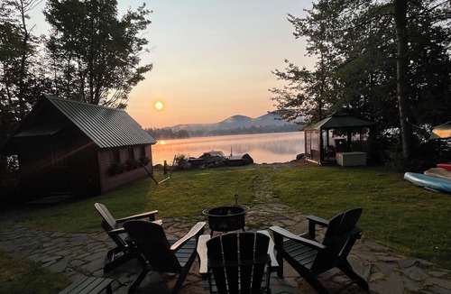 North New Portland House | Beautiful 4 Season, Maine Lakefront Home, easy drive to Sugarloaf & Saddleback.