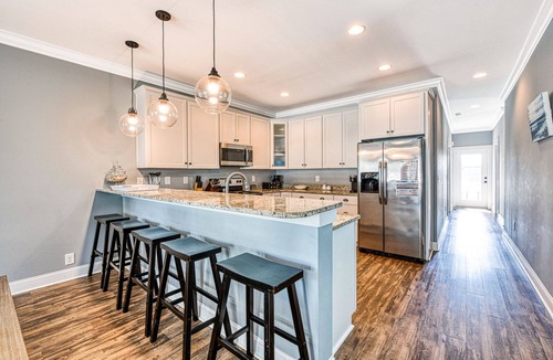 Surfside Beach House | Beautiful 5 Bedroom, 6 1/2 Bath Dog Friendly Home w/Private Pool