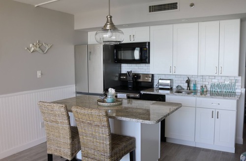 Myrtle Beach Condo | Beautiful Couples getaway! 1BR, 1BA. Coastal decor, and upgrades.