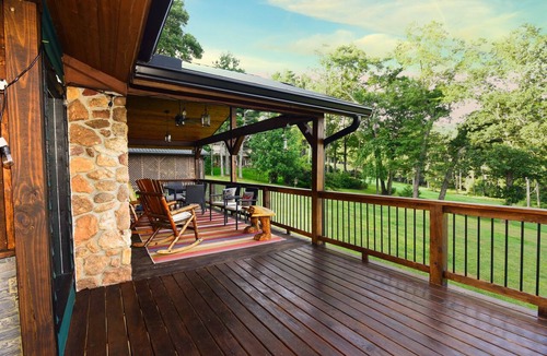 Roaring Gap House | Beautiful Mountain Getaway - Best Deck in the Mountains.