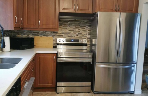 Bayview Woods - Steeles House | Beautiful, newly renovated home with new appliance in a prime location.