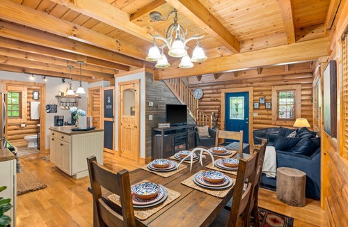 Sherwood Forest Cabin | Beautiful Remodeled Log Home Located in the Heart of Maggie with Easy Access!
