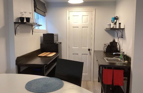 Sherbrooke Apartment | Beautiful renovated loft and very comfortable with all amenities