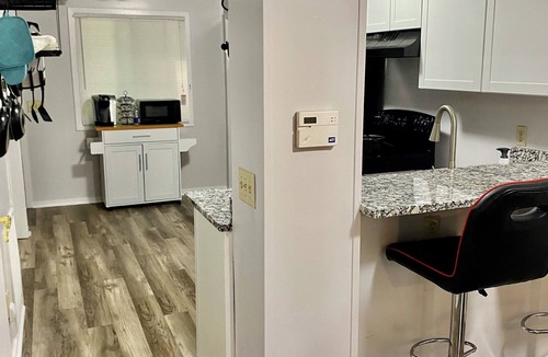 Seven Oaks House | Beautiful & Stylish 2 BR & 2.5 Baths 10min downtown, 5min Lexington Med Center