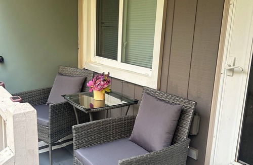Seven Oaks House | Beautiful & Stylish 2 BR & 2.5 Baths 10min downtown, 5min Lexington Med Center