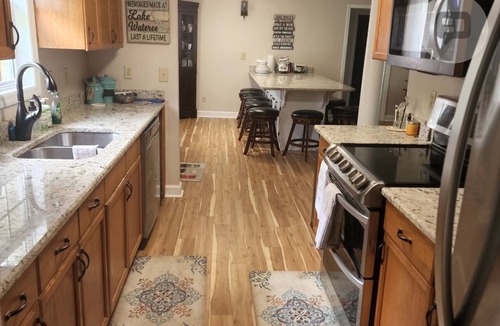 Camden House | Beautiful views on Lake Wateree with large screened in porch, 3 bedroom, 2 bath.