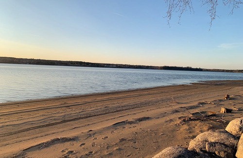 Chatham House | Beautiful waterfront cottage with sandy beach