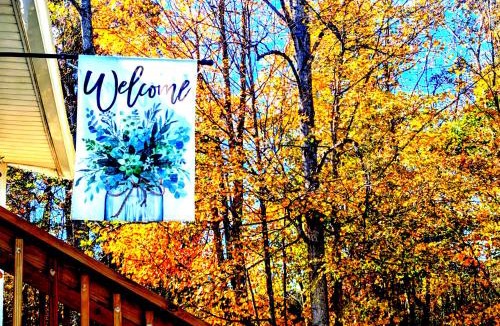 Eagle Rock House | Best of both, private yet convenient, Clifton forge 17 mi, Roanoke 31 mi, Covington 30 mi, Daleville 17 mi ,Lexington 42 mi