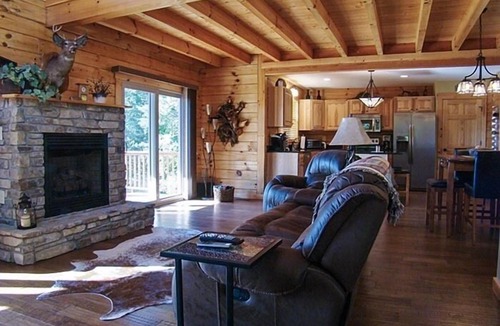 Bostic Cabin | Best View In NC, Gorgeous Luxury Log Cabin with Burn Pit, Wifi, Dish with HDTV