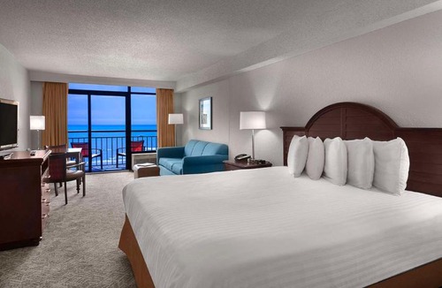 Crescent Beach Hotel | Best Western Ocean Sands Beach Resort