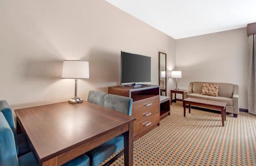 Hinton Hotel | Best Western Plus Hinton Inn & Suites