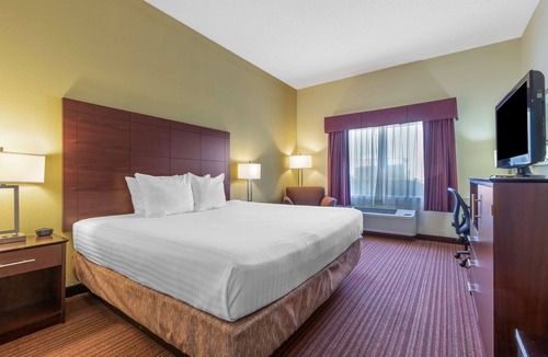 Normandy Shores Hotel | Best Western Seneca-Clemson