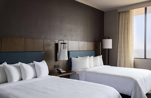 Nashville Hotel | Better Choice For Your Vacation! 2 Modern Units, Close to Nissan Stadium