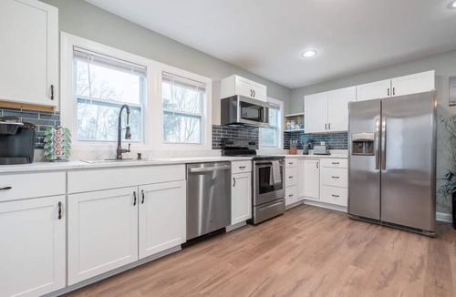 Scotts House | "Beulah Beauty"- High-Quality Renovation & Prime Location in Statesville