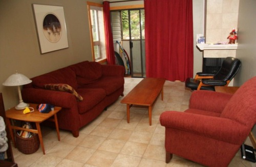 Big White Ski Resort Apartment | Big White Village 3 Bedroom Condo Best Ski in/out