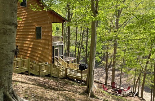 Lucas Cabin | Bigfoot Bay On Barren River Lake! Lakefront, Smokey Mountain setting, Sleeps 14!