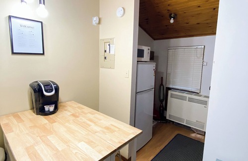 Sauble Beach Hotel | Black Horse Motor Inn