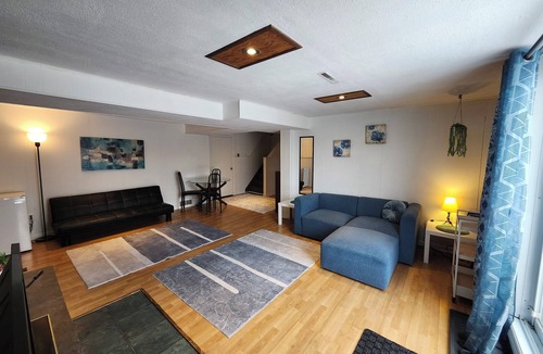 Dollard-des-Ormeaux Apartment | Blue Cozy -Nice private unit