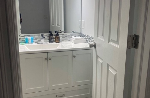 Southeast Edmonton Bed & Breakfast | Blue Kuti B&B