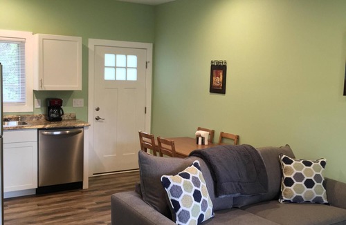 Waynesville Cottage | Blue Ridge Cottage Walking Distance to Downtown Waynesville