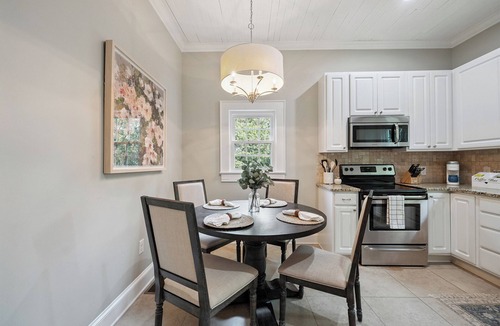 Hickory Cottage | Bluebird Cottage in heart of Hickory, NC