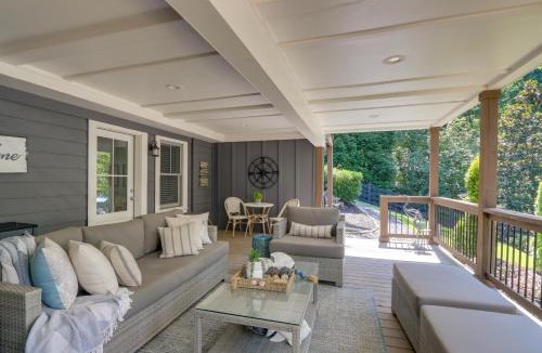 Gainesville House | Boat Dock + Yard: Lake Lanier Gem in Gainesville