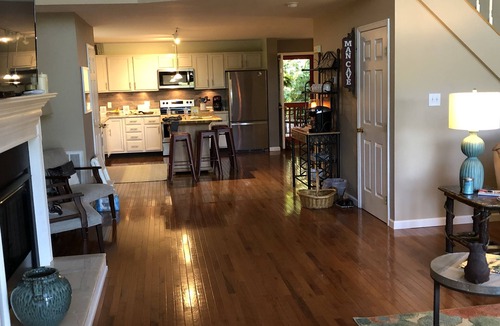 Sapphire House | Book cool summers NOW. Incredible view 3400 sf Retreat. Skee ball, Amenities