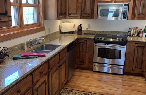 Cullowhee House | BOOK EARLY FOR FALL! Screened Porch - Gorgeous Fireplaces!