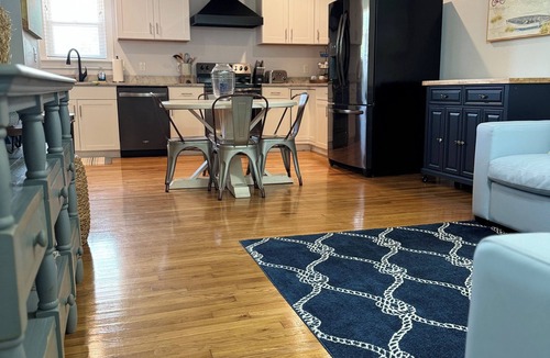 Swansboro House | Boro Bungalow in beautiful downtown Swansboro with street legal golf cart