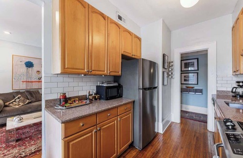 Cherry Condo | Boutique 2BR Condo in Myers Park with Balcony & Free Parking near Atrium CMC