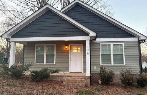 Concord House | Brand new ranch offers a beautiful layout, outdoor areas and 3 spacious bedrooms.