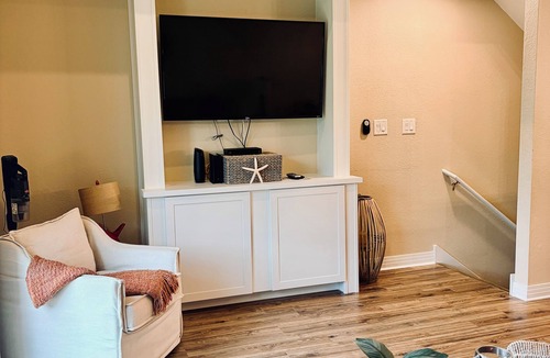 Bermuda Bay Condo | Break Time 3 BR, 3.5 Bath, Mini-Waterpark, Pool, Gym, Linens Provided, Sleeps 7