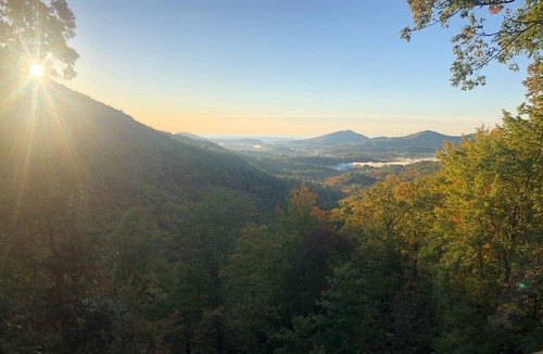Sapphire Cabin | BREATHTAKING VIEWS @ 3,850 FEET, 4.2 ACRES GATED PRIVACY, 100 CONSECUTIVE 5-STAR