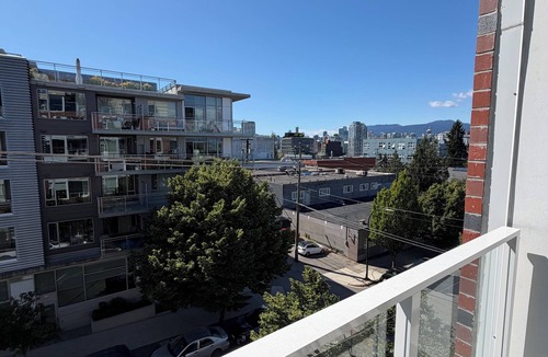 Mount Pleasant Condo | Bright 1BR + DEN in Mt Pleasant · 9 min to BC Place